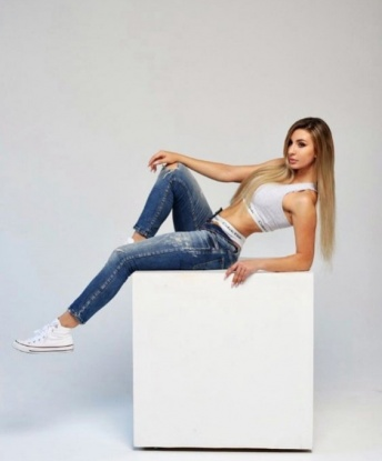 Зоя, 23 года, 2 размер груди